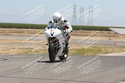 media/Jun-16-2024-Lets Ride (Sun) [[4ae6dd1f02]]/Group B/1220pm (Wheelie Bump)/